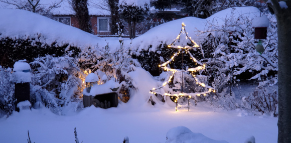 verschneite Weihnachts-Beleuchtung 2026
